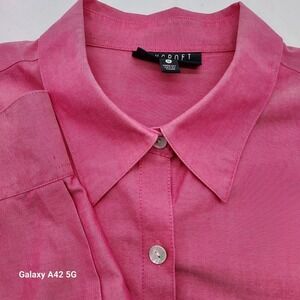 Foxcroft Non Iron Shaped Fit Pink Button Up Shirt Size 18